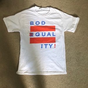 body positivity old navy t-shirt
